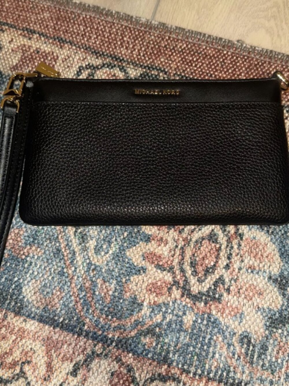 Michael Kors Jet Set Medium Top Zip Convertible Wristlet